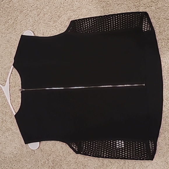 Jeweled crop top - Picture 3 of 3